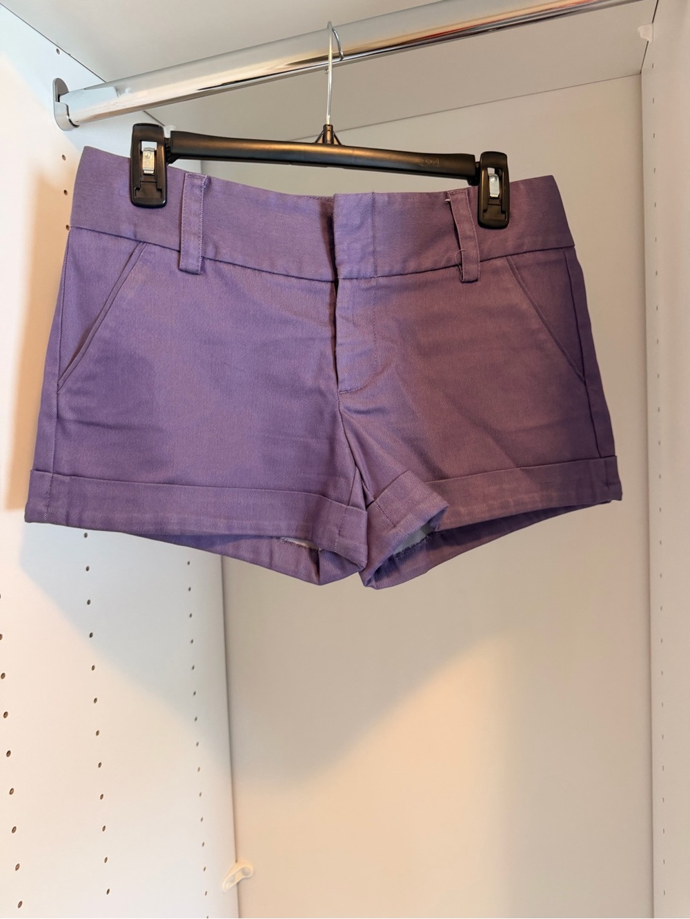Alice + Olivia Lavender High-Waist Cuffed Shorts